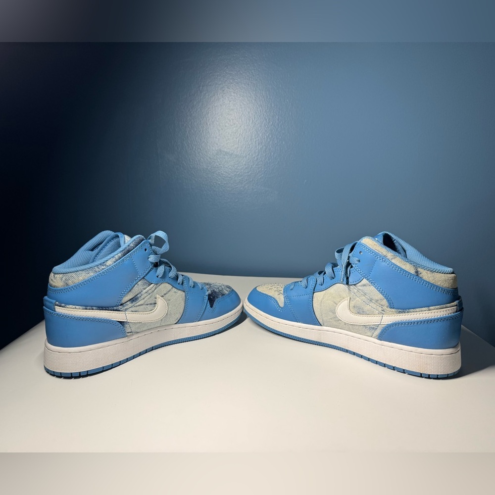 Air Jordan 1 Mid GS Washed Denim, lightly Used Sz 7Y - Picture 9 of 15